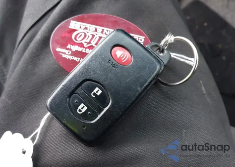 2015 Toyota Prius Two из США, поврежденный, VIN JTDKN3DU3F1952826